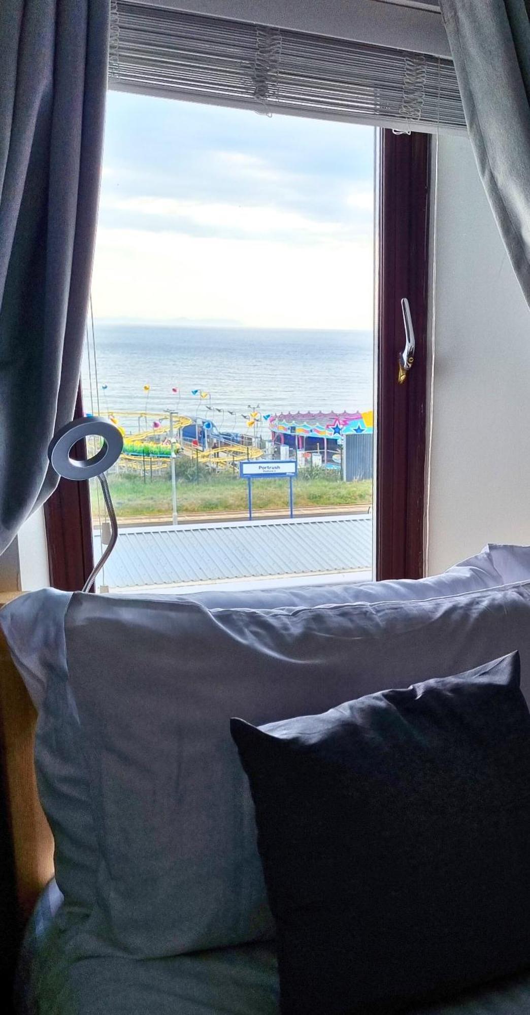 Apartament 6 Golf Terrace - Portrush By The Sea Zewnętrze zdjęcie