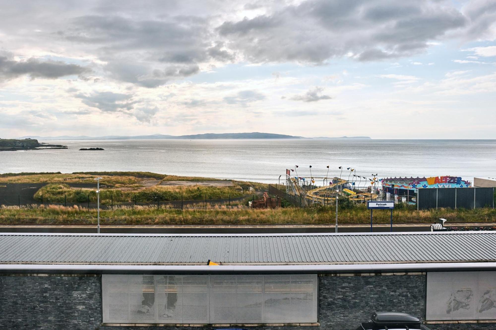Apartament 6 Golf Terrace - Portrush By The Sea Zewnętrze zdjęcie